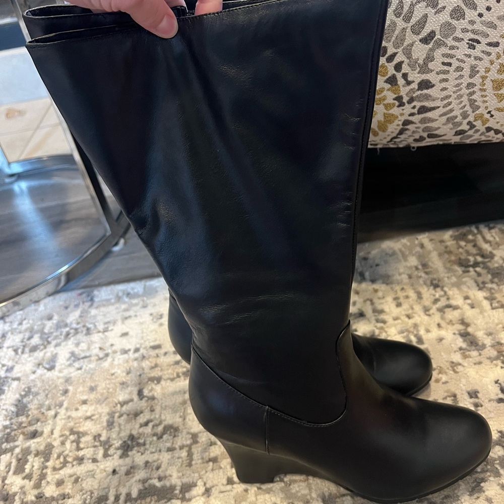 Women’s black leather Fitzwell boots size 7.5 extra wide calf - Picture 2 of 7